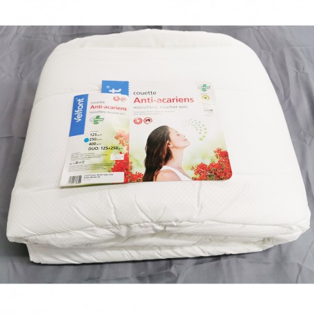 Couette Anti-acariens microfibre, toucher soie 250g/m²